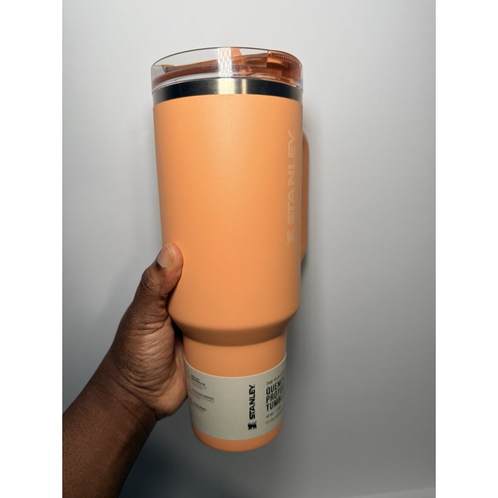 Stanley Limited Edition APRICOT 40oz Protour Flip Straw Quencher Tumbler BNWT - Picture 3 of 6